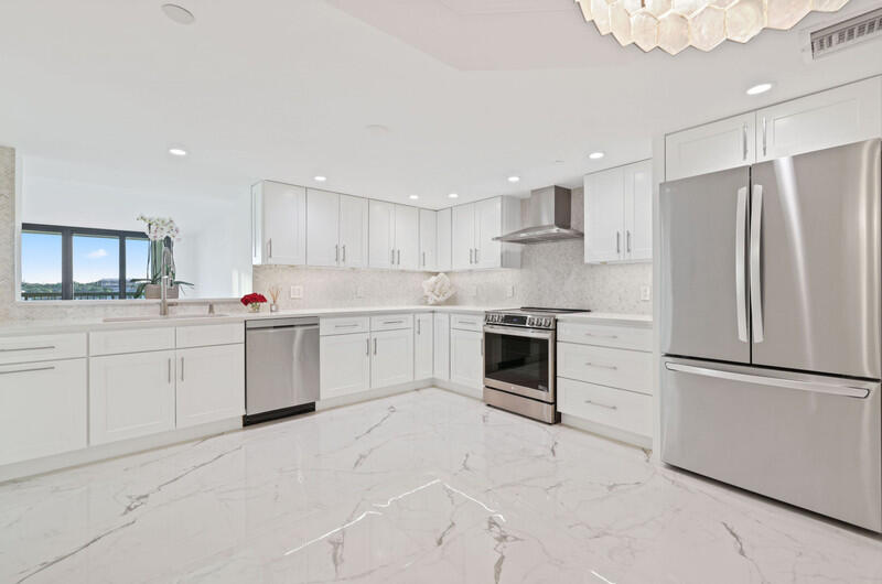 19670 South Beach Road, Unit D314 Jupiter, FL 33469 - Photo 7 of 48 Kitchen