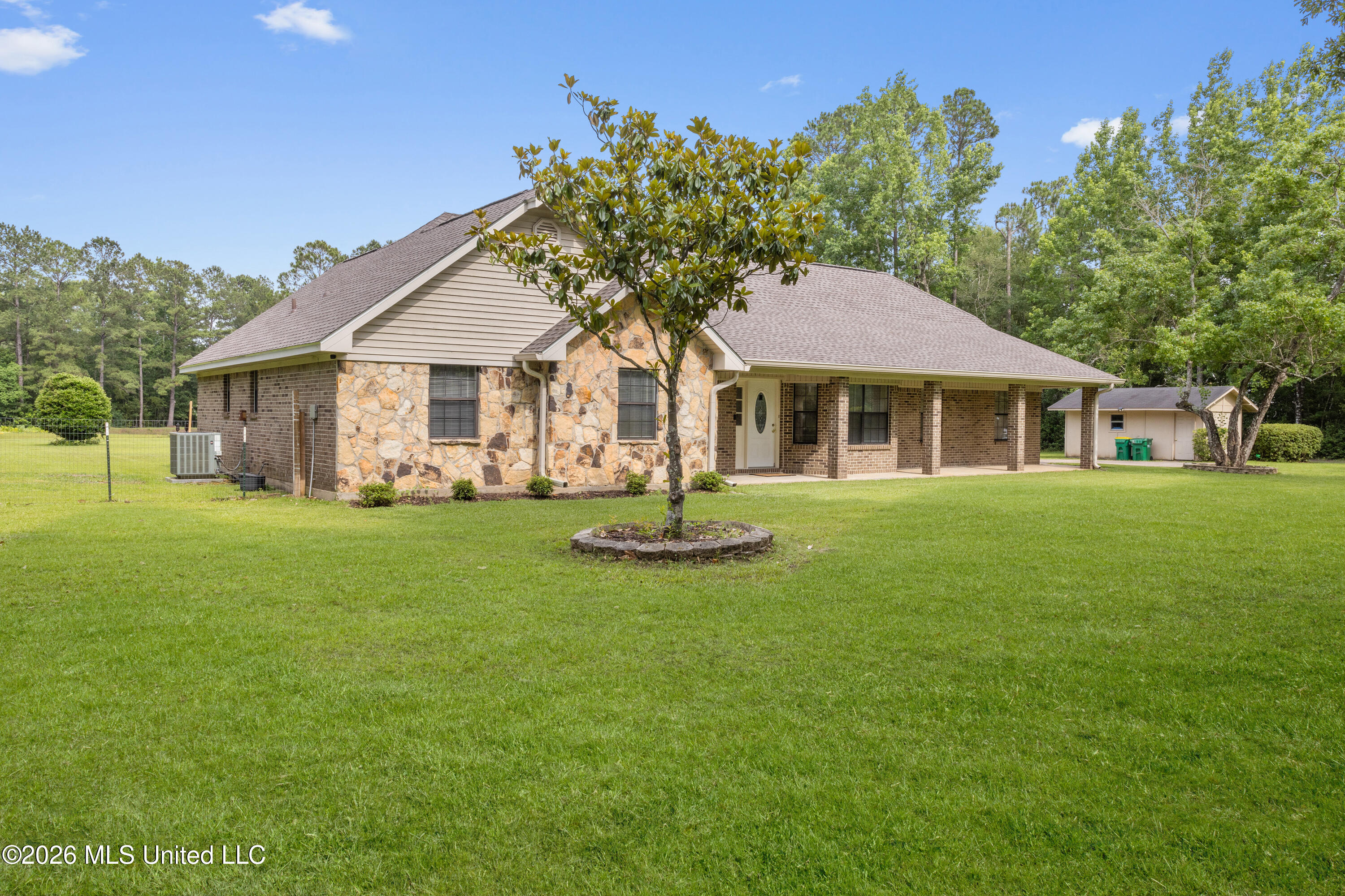 11208 Hillside Hollow Road Vancleave, MS 39565 - Photo 5 of 67 00007