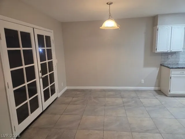 $2,000 | 541 Sheffield Drive, Henderson, NV 89014