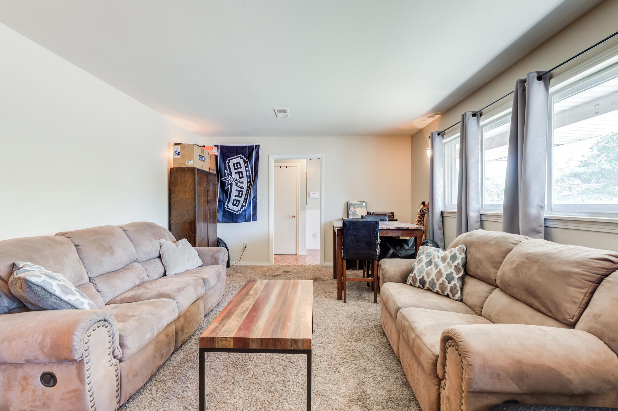 3402 53rd Street Lubbock, TX 79413 - Photo 12 of 39 3402-53rd-St_Lubbock-TX_18_2nd-Living-Ar