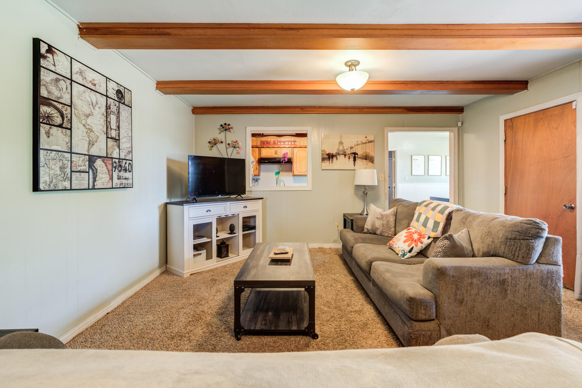 3402 53rd Street Lubbock, TX 79413 - Photo 3 of 39 3402-53rd-St_Lubbock-TX_34_Living-Room