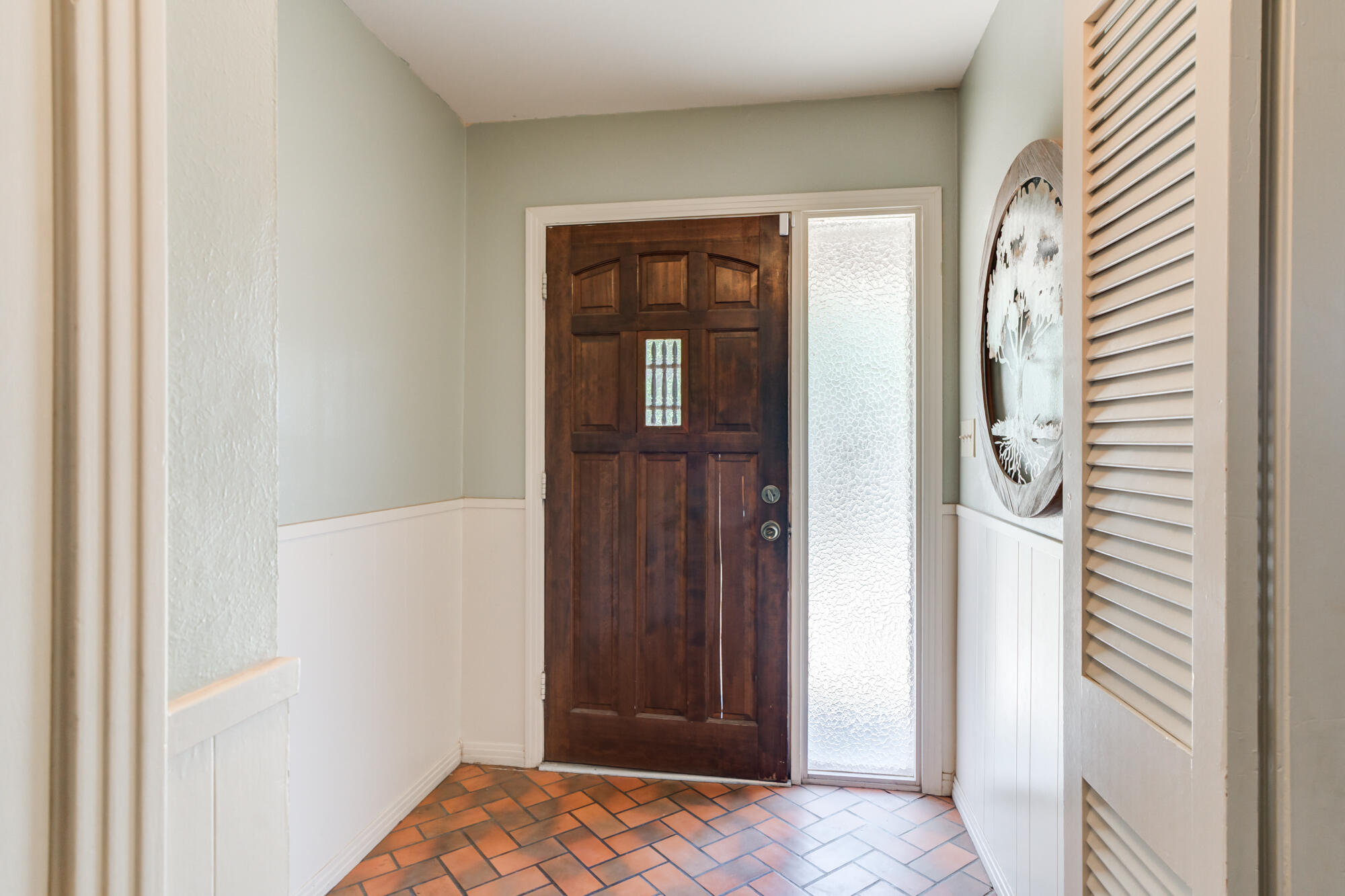 3402 53rd Street Lubbock, TX 79413 - Photo 8 of 39 3402-53rd-St_Lubbock-TX_4_Entryway