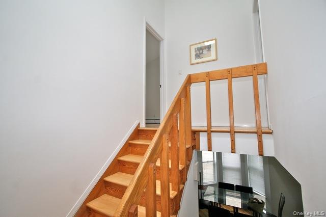 70 Hickory Road, Unit B Port Washington, NY 11050 - Photo 7 of 18