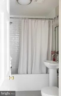 $4,250,000 | 1306 Bishop Lane, Alexandria, VA 22302