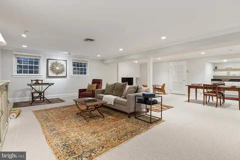 $4,250,000 | 1306 Bishop Lane, Alexandria, VA 22302