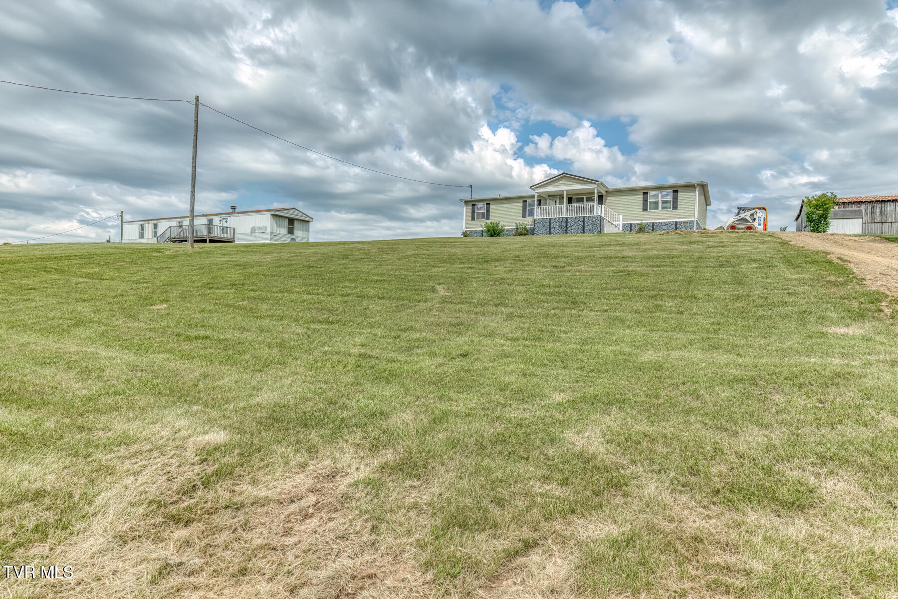 2069 Devault Bridge Road Piney Flats, TN 37686 - Photo 35 of 36 2069 Devault Bridge Rd-35