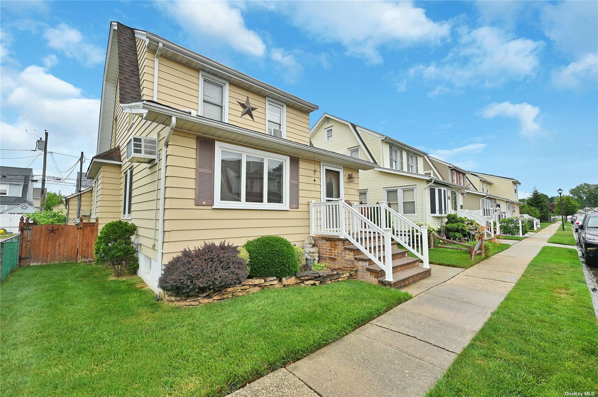 13 Laurel Road Lindenhurst, NY 11757 - Photo 1 of 1 Gallery Image 1