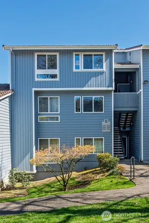 $295,000 | 4120 212th Street Southwest, Unit B301, Mountlake Terrace, WA 98043