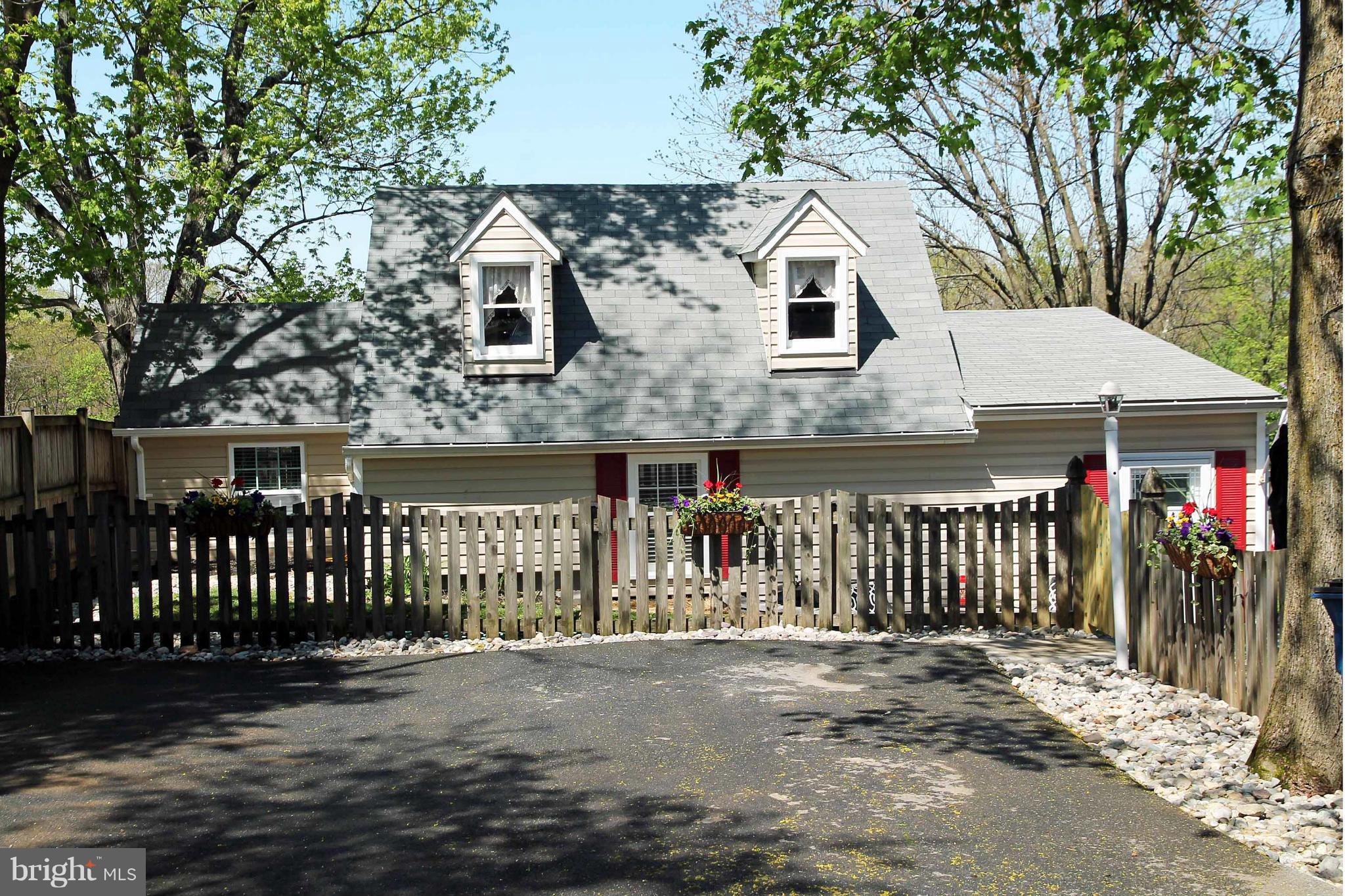 26722 Ridge Road Damascus, MD 20872 - Photo 2 of 30 a front view of a house