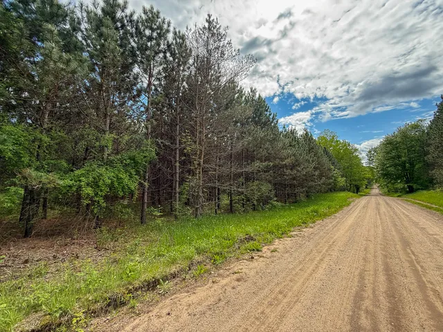 $375,000 | 80 East 24th Street, Reed City, MI 49677