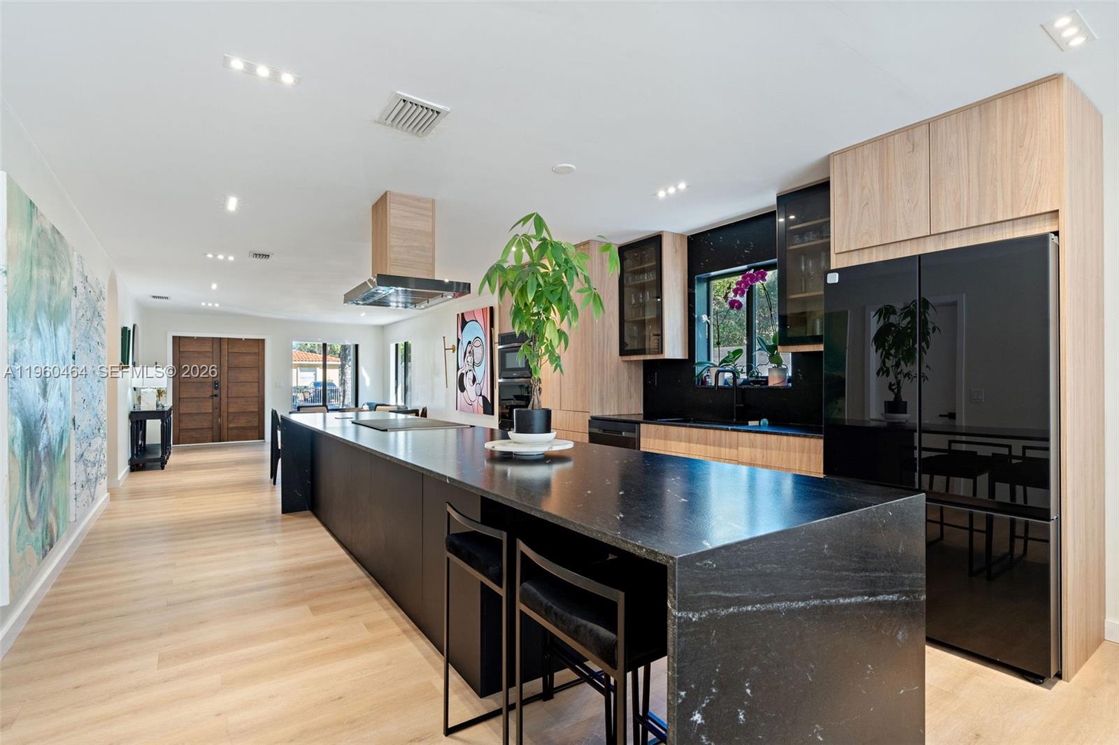 6246 Southwest 10th Street West Miami, FL 33144 - Photo 8 of 29