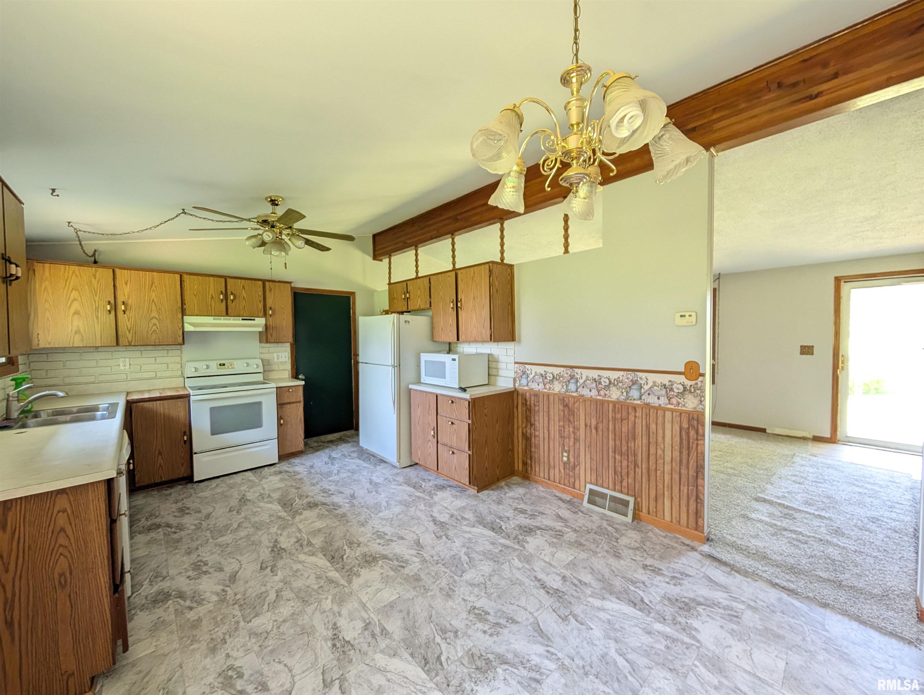 6646 Mason Road Manito, IL 61546 - Photo 13 of 48