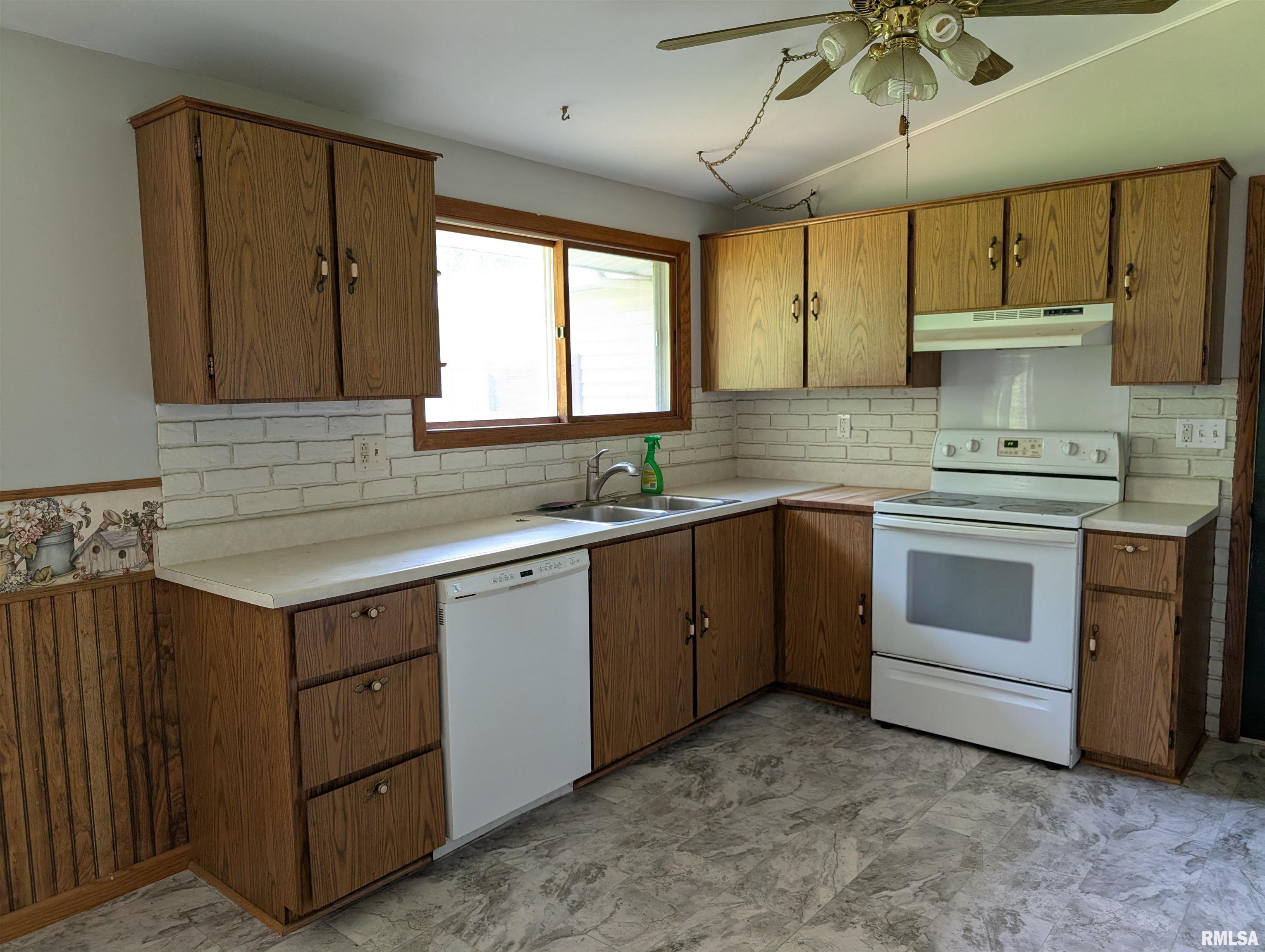 6646 Mason Road Manito, IL 61546 - Photo 15 of 48