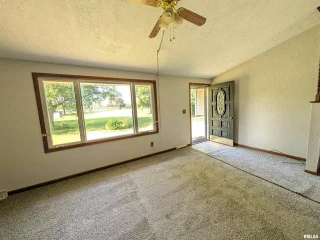 $264,900 | 6646 Mason Road, Manito, IL 61546