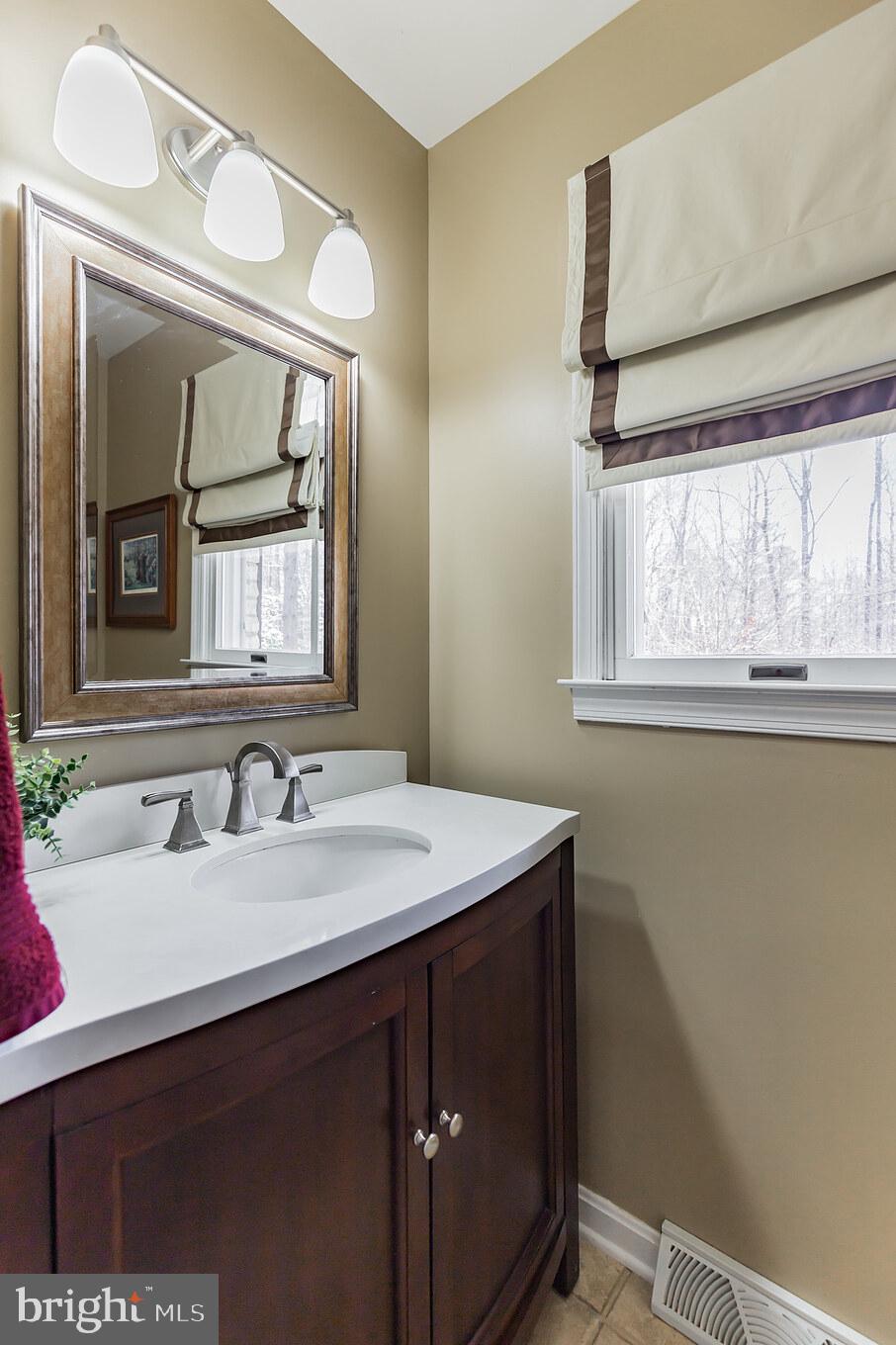 10311 3 Doctors Road Dunkirk, MD 20754 - Photo 16 of 31 Half Bath