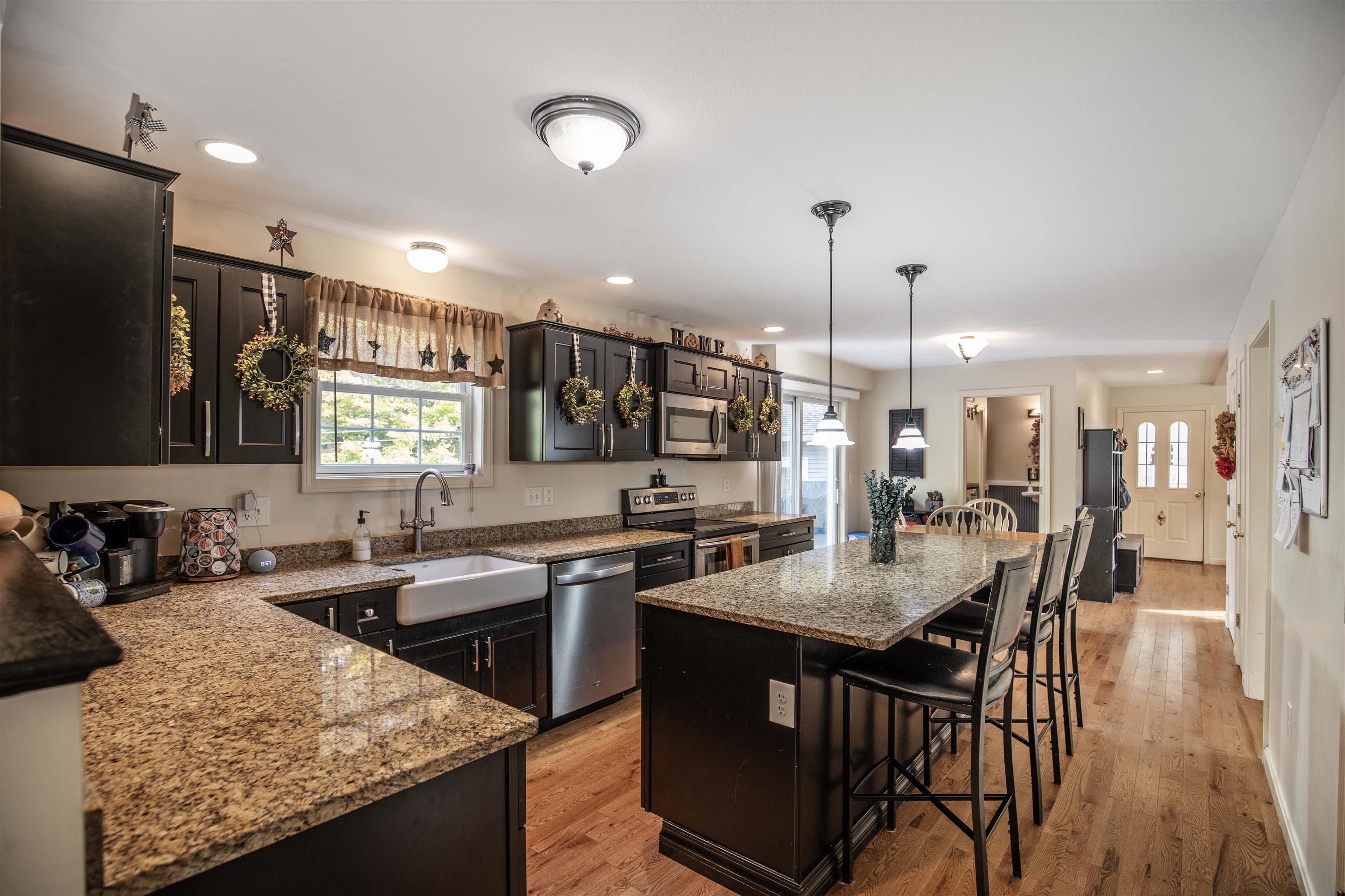 39 Hoit Road Epsom, NH 03234 - Photo 24 of 60