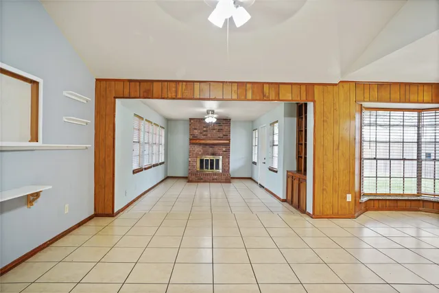 $175,000 | 623 Rockbrook Drive, Houston, TX 77015