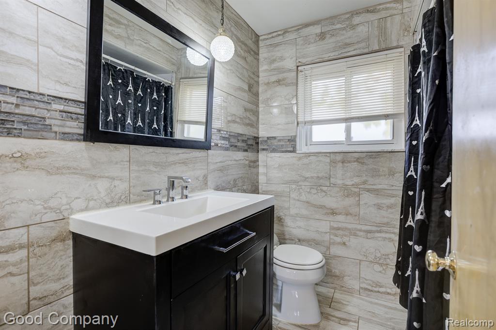 28356 Ridgebrook Road Farmington Hills, MI 48334 - Photo 25 of 44