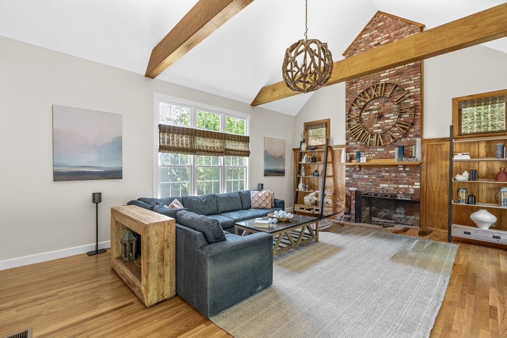 160 Quail Run Marshfield, MA 02050 - Photo 10 of 42