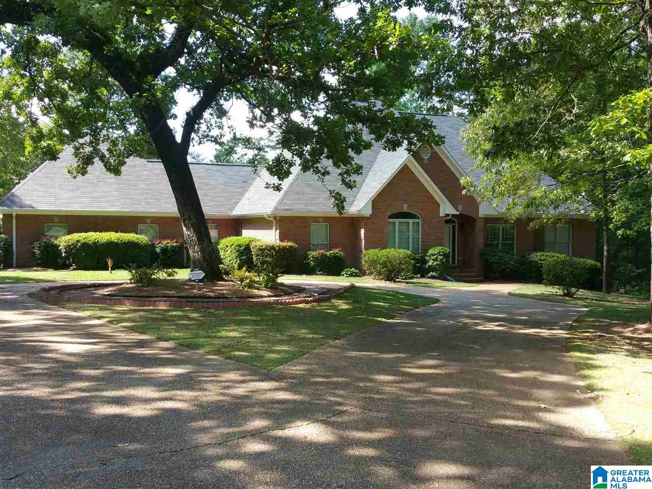 813 13th Court Pleasant Grove, AL 35127 - Photo 1 of 17