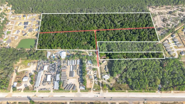 a view of residential buildings