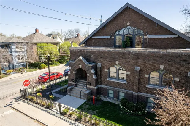 $950,000 | 749 North Park Avenue, Unit A, Indianapolis, IN 46202