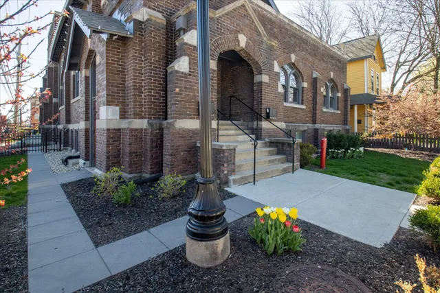 $950,000 | 749 North Park Avenue, Unit A, Indianapolis, IN 46202