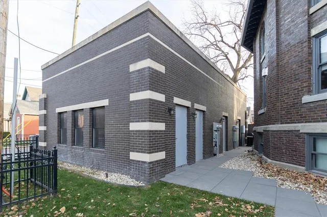 $950,000 | 749 North Park Avenue, Unit A, Indianapolis, IN 46202