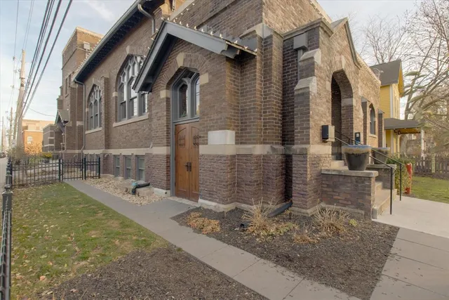 $950,000 | 749 North Park Avenue, Unit A, Indianapolis, IN 46202