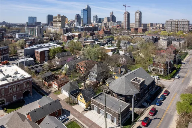 $950,000 | 749 North Park Avenue, Unit A, Indianapolis, IN 46202