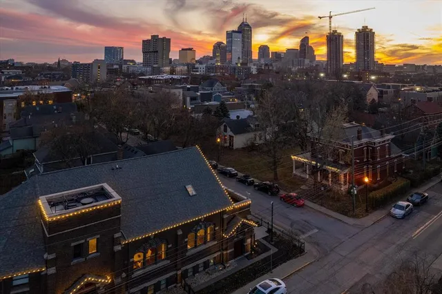 $950,000 | 749 North Park Avenue, Unit A, Indianapolis, IN 46202