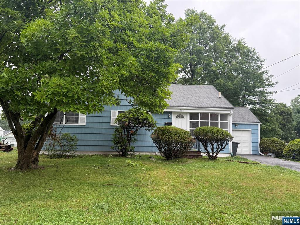 132 Heatherhill Road Cresskill, NJ 07626 - Photo 1 of 25