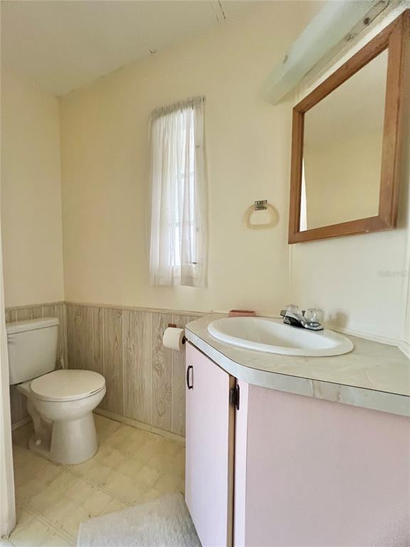 1100 South Belcher Road, Unit 115 Largo, FL 33771 - Photo 20 of 54 2nd bathroom