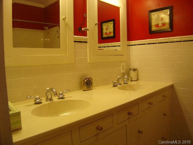 518 Rutherford Road Marion, NC 28752 - Photo 17 of 46 Gallery Image 17