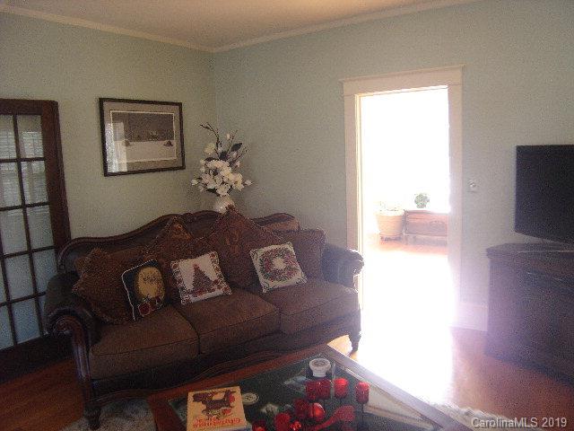 518 Rutherford Road Marion, NC 28752 - Photo 4 of 46 Gallery Image 4
