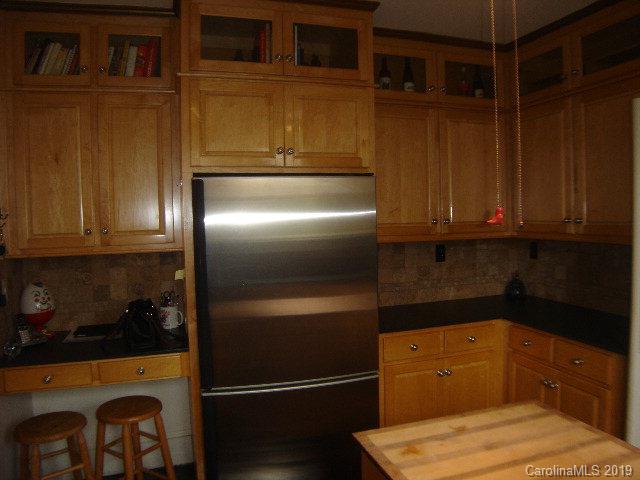 518 Rutherford Road Marion, NC 28752 - Photo 10 of 46 Gallery Image 10
