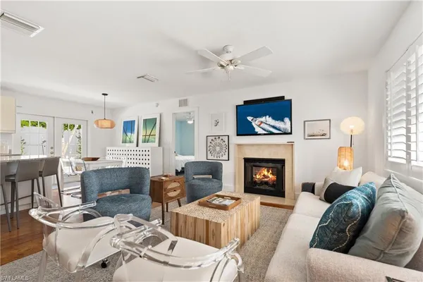 $1,995,000 | 725 Central Avenue, Naples, FL 34102