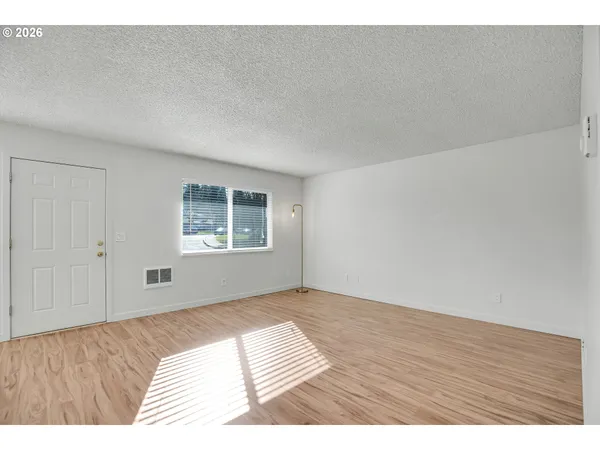 $157,000 | 1553 Northeast Hale Place, Gresham, OR 97030