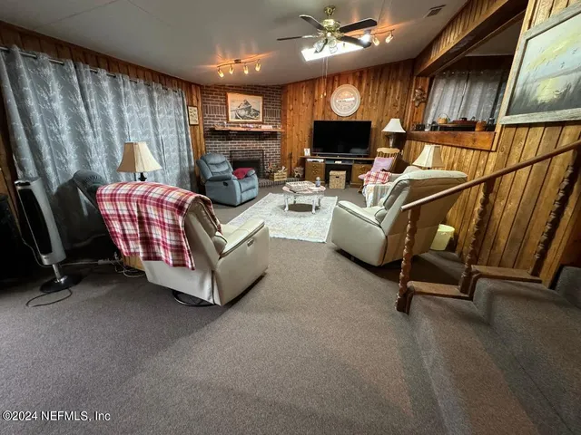 $397,000 | 186 Little Orange Lake Drive, Hawthorne, FL 32640