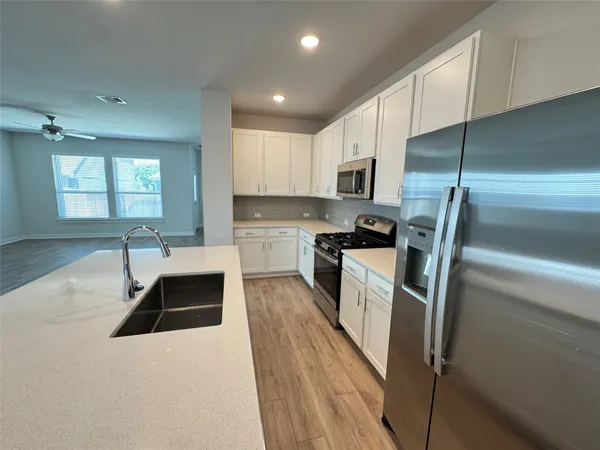 $2,990 | 112 Corn Lane, Hutto, TX 78634