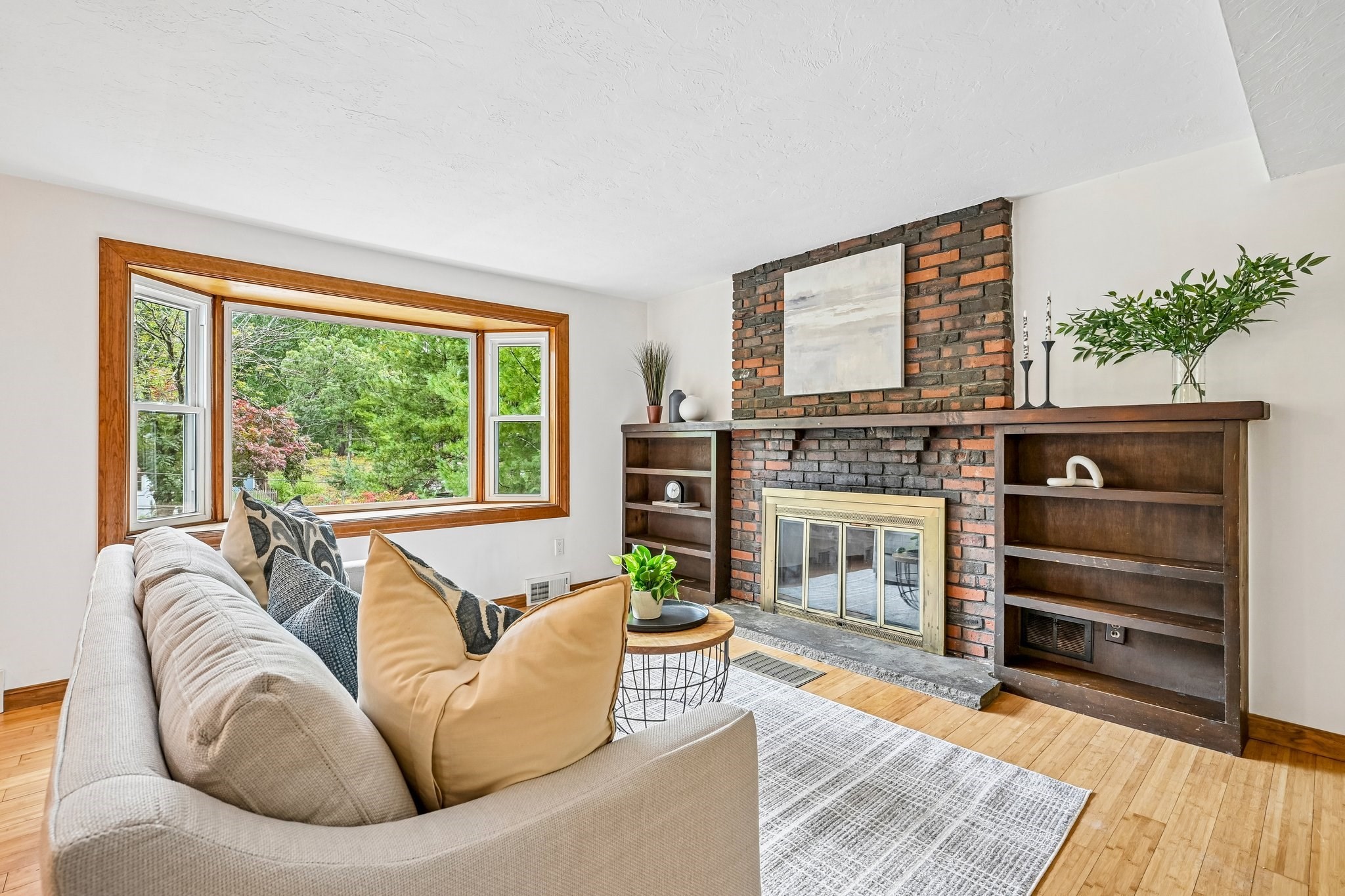 18 Eleanor Road Walpole, MA 02081 - Photo 6 of 38 Gallery Image 6