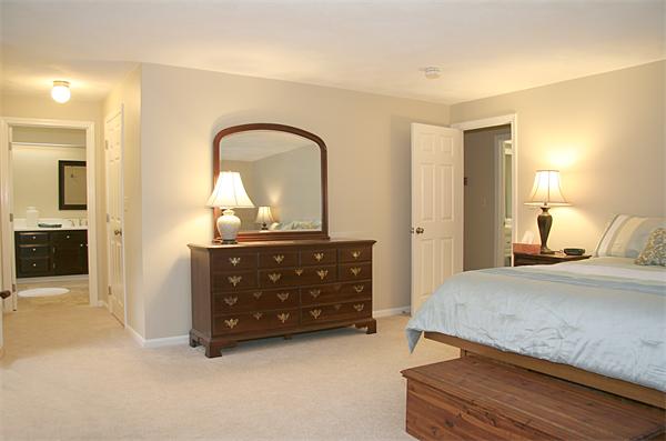 9 Stonehill Road Marlborough, MA 01752 - Photo 17 of 29 Gallery Image 17