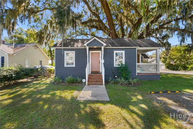 $1,750 | 2141 New York Avenue, Unit A, Savannah, GA 31404