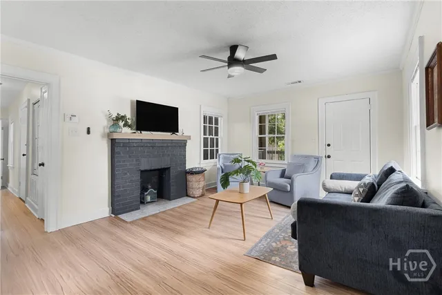 $1,750 | 2141 New York Avenue, Unit A, Savannah, GA 31404