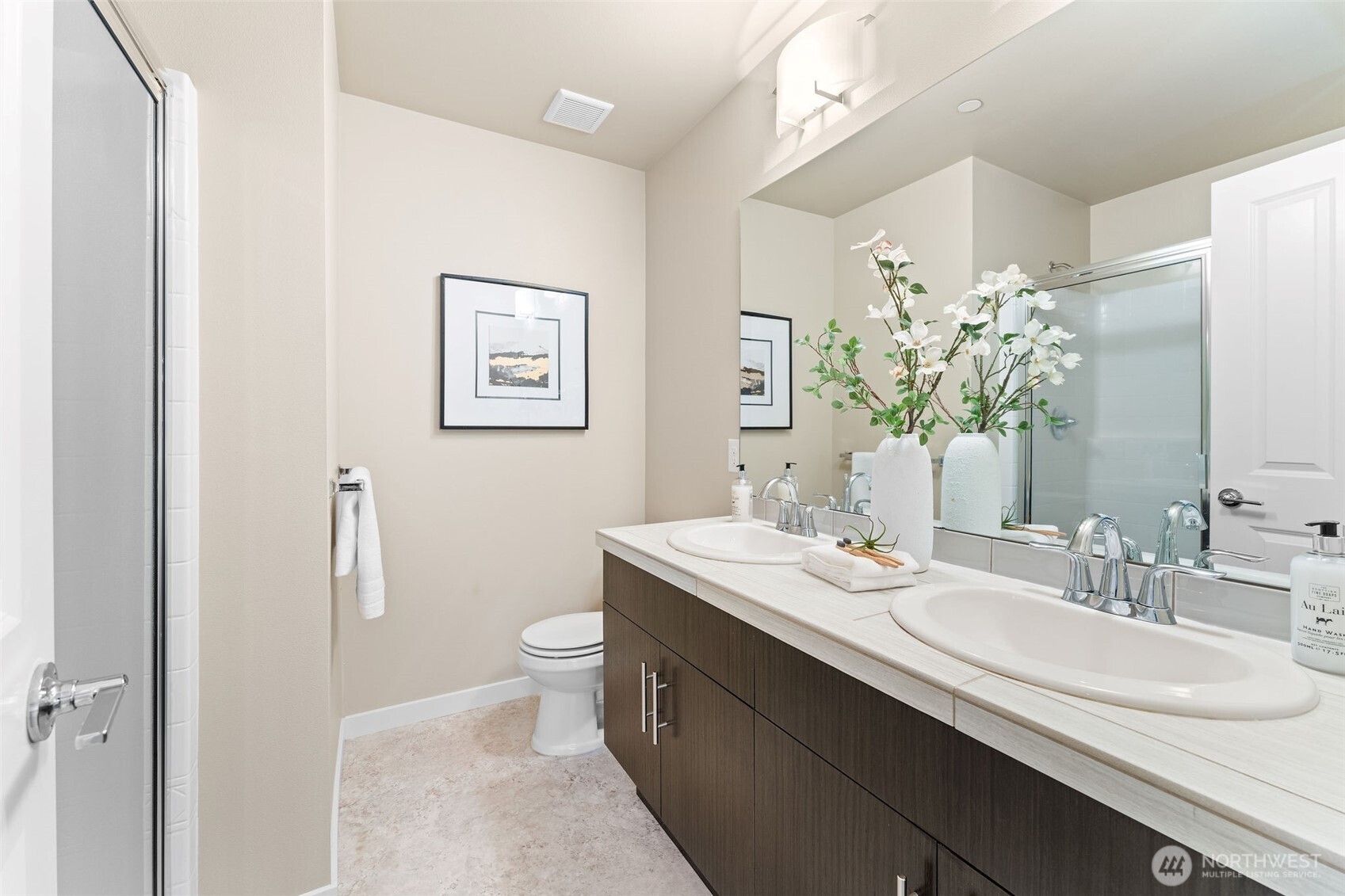 303 Anacortes Place Northeast Renton, WA 98059 - Photo 16 of 40