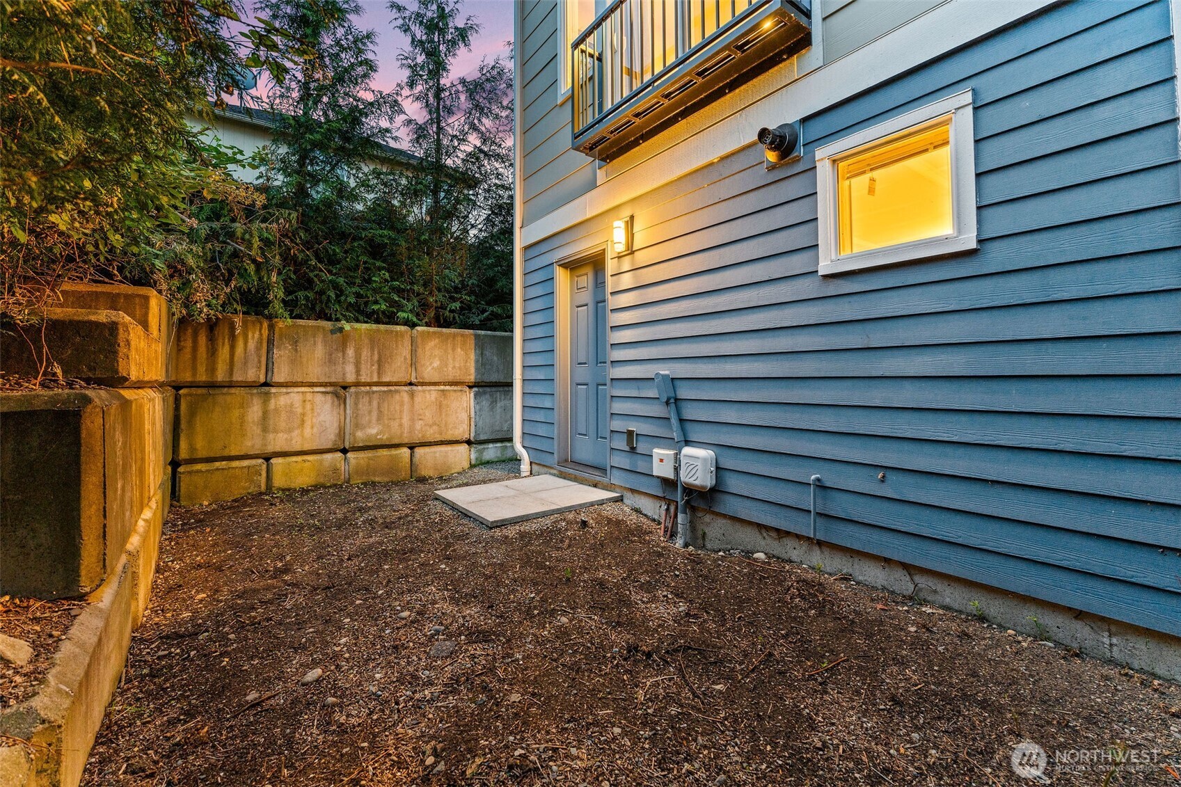 303 Anacortes Place Northeast Renton, WA 98059 - Photo 35 of 40