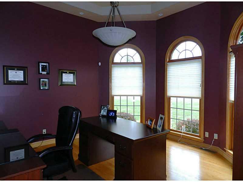464 Deer Run Road New Castle, PA 16105 - Photo 6 of 25 Den/Family/Great Room.