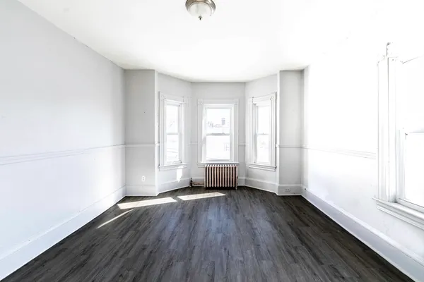$2,000 | 30 Chestnut Street, Unit 2, Fitchburg, MA 01420