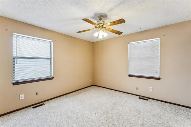 $300,000 | 13021 222nd Street, Linwood, KS 66052