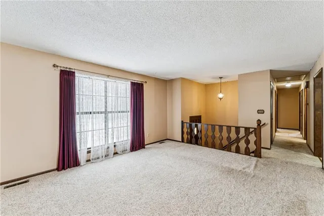 $300,000 | 13021 222nd Street, Linwood, KS 66052